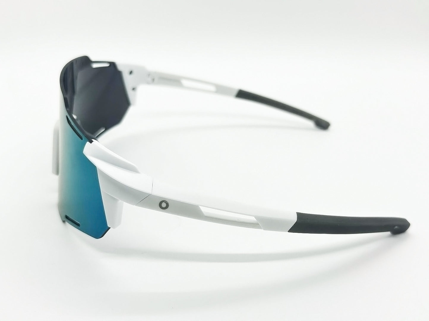 Signature - White / Aqua