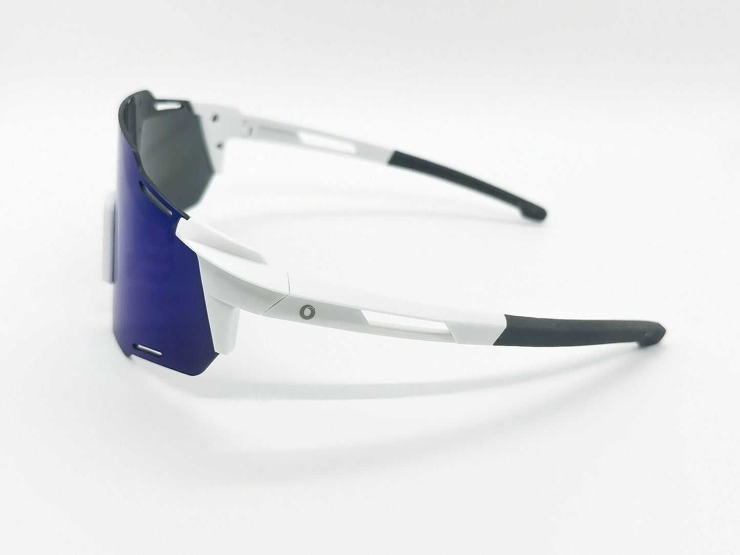 Signature - White / Blue