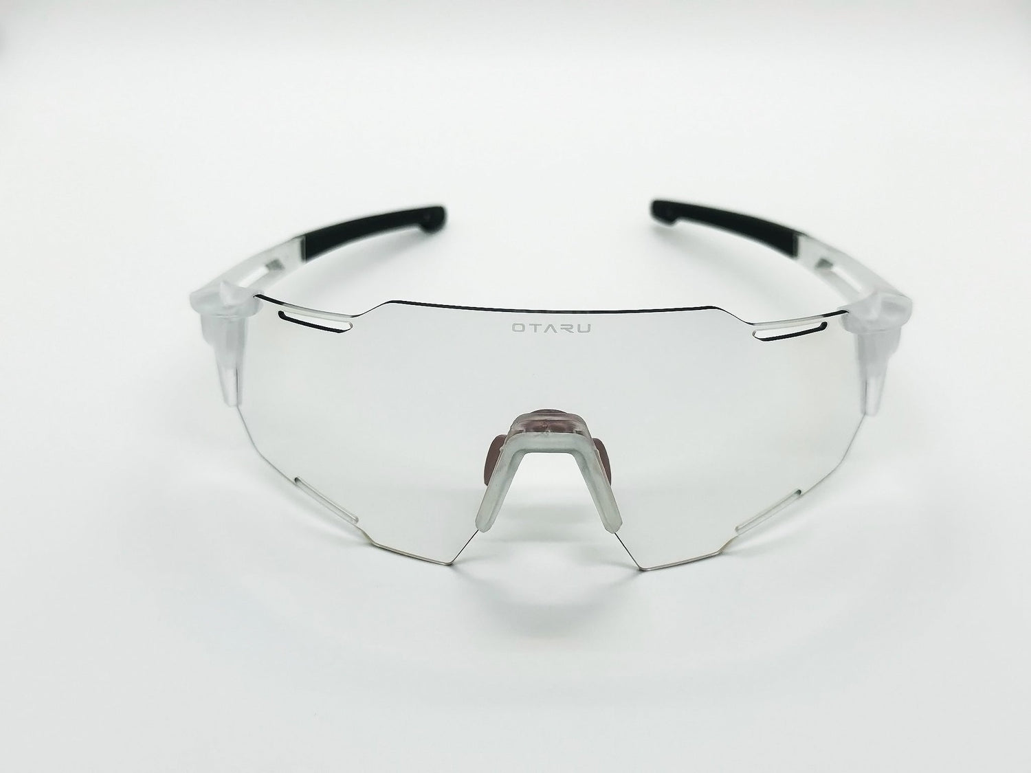 Elicit Frameless Chameleon Series