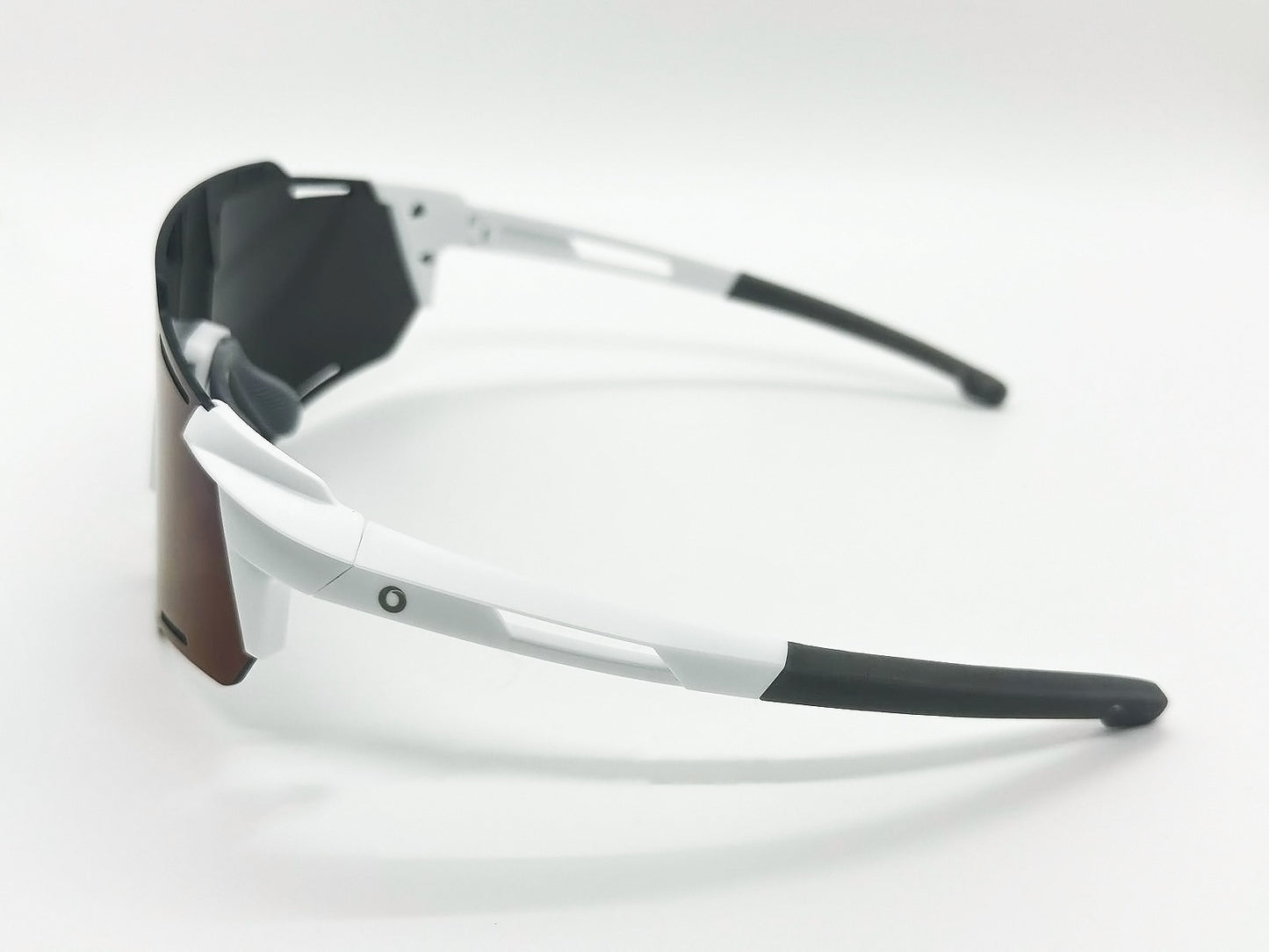 Signature - White / Green