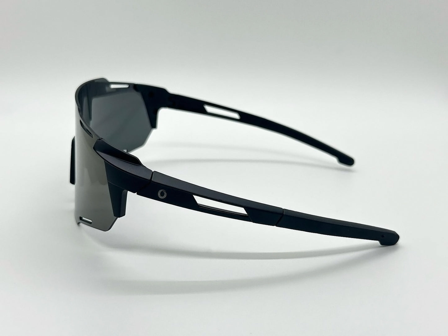 Signature - Black / Bronze